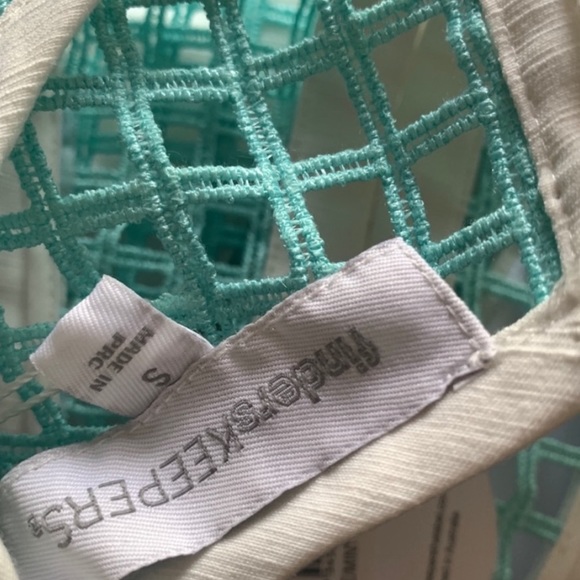 FINDERS KEEPERS revolve blouse sleeveless top S - Picture 7 of 7